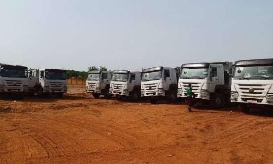 Mali : flotte de camions
